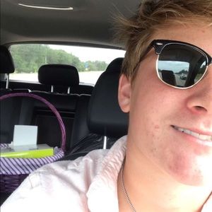 Meet your Posher, Brett